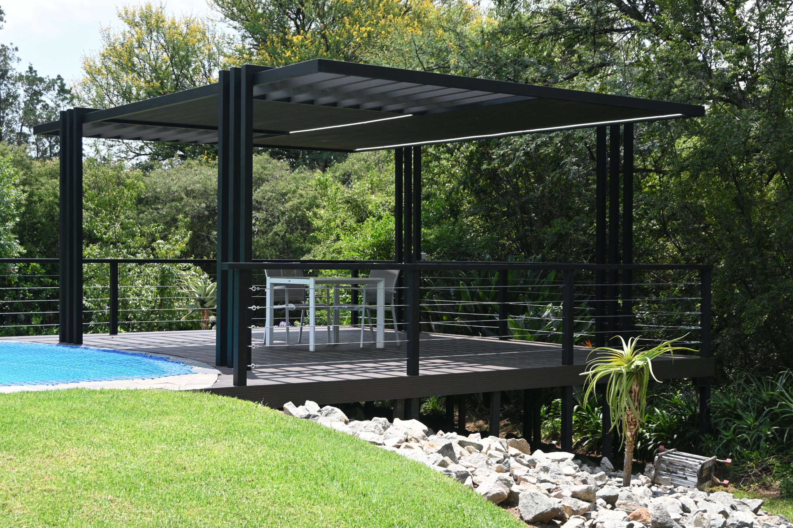 Composite outdoor living installation
